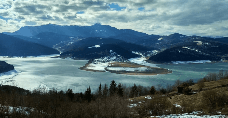 Best Forest Retreats Near Piatra Neamț for Quiet Escapes